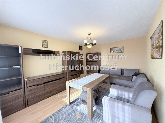 Do sprzedania przestronne 2 pokojowe mieszkanie 50,4 m² w Lubinie