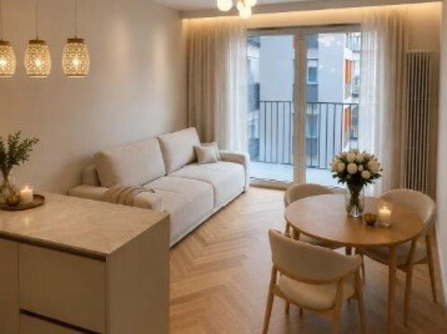Do sprzedania przestronne 3 pokojowe mieszkanie 61 m² z balkonem w Ursusie