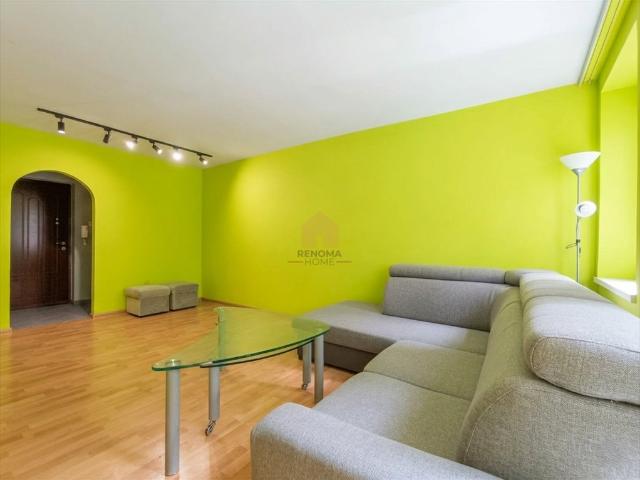 Do sprzedania przestronne 3 pokojowe mieszkanie 62 m² z osobną kuchnią