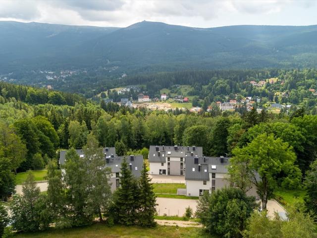 Do sprzedania przestronne 45 m² apartament z tarasem i pięknym widokiem