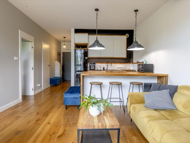 Do sprzedania przestronne 54,65 m² mieszkanie z balkonem w Wilanowie