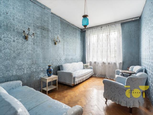 Do sprzedania wysokie 3 m mieszkanie 83 m² w Śródmieściu
