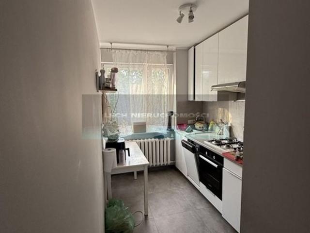Do sprzedania 2 pokojowe mieszkanie 42 m² z balkonem w Legionowie