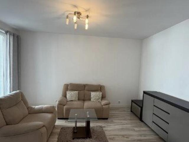 Do sprzedania 2 pokojowe mieszkanie 49 m² z balkonem w Ząbkach