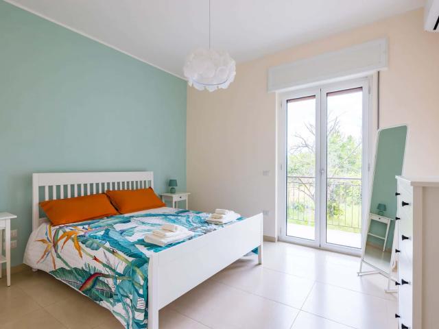 Domus Capodimonte flat by Napoliapartments