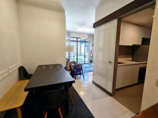 Domus Condominium For Sale, $1,700,000, 2 Bed 2 Bath 904 sqft $1,881.00 psf