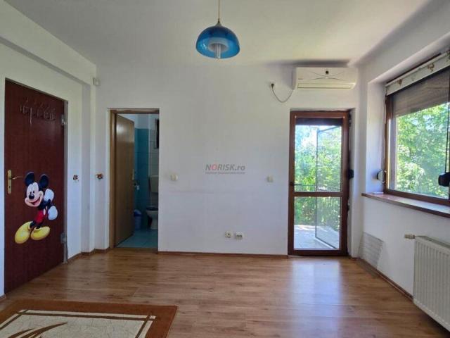 Domus Stil Pipera Confort Residence vila 4 dormitoare + curte