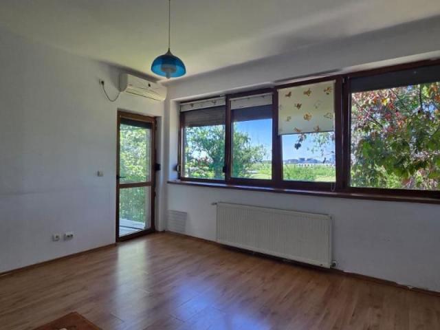 Domus Stil Pipera Confort Residence vila 4 dormitoare + curte
