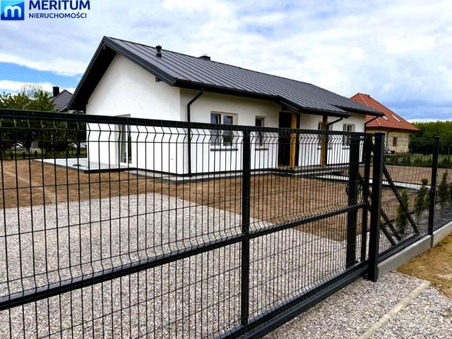 Dom 105,40 m², Bramki