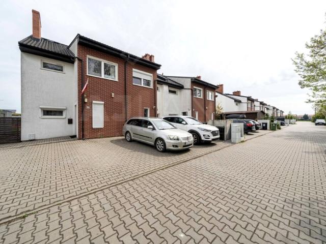 Dom 109,67 m², Wiry