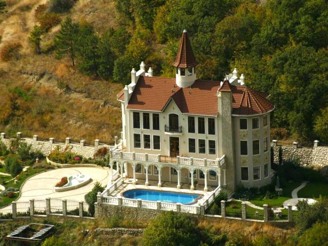 дом 1000 m2 Солнечная долина с