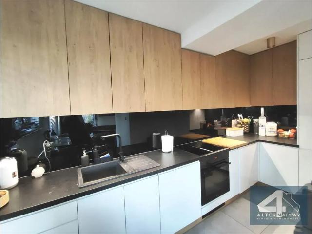 Dom 100 m² z tarasem i ogrodem – gotowy do wprowadzenia