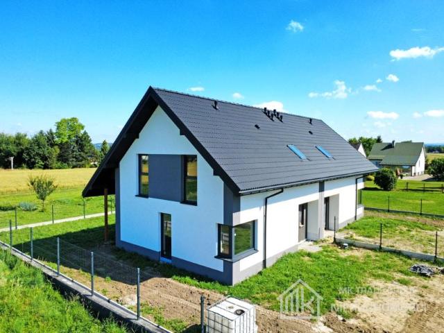 Dom 102,33 m², Targowisko