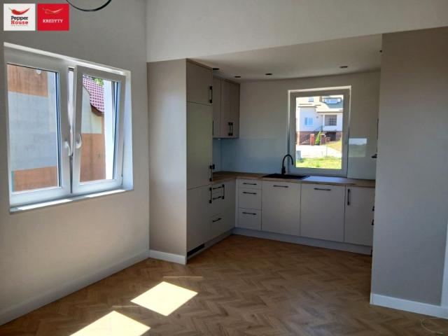 Dom 110 m², Reda