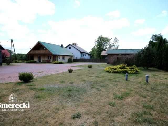 Dom 110 m², Zagroda