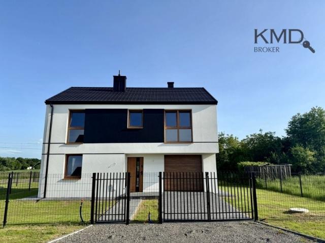 220250 110,66 m², Niedrzwica Duża