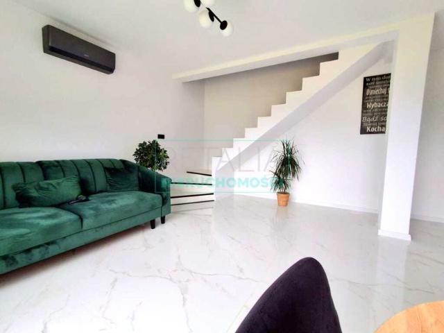 Dom 120 m², Kozerki