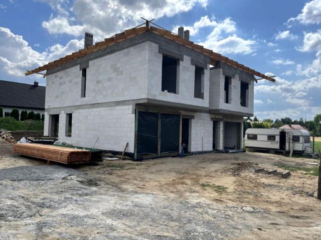 Dom 120 m², Stasi Las