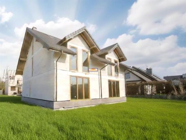 Dom 136 m², Modlniczka