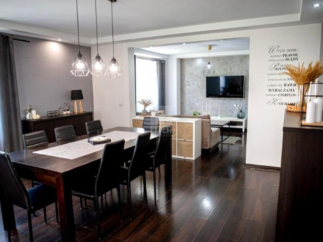 Dom 136 m², Wola Dębińska