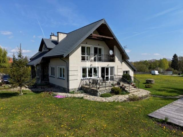 Dom 137 m², Sobniów