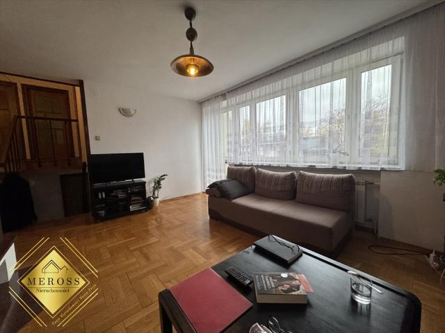 Dom 130 m2 z garażem i budynkami gospodarczymi