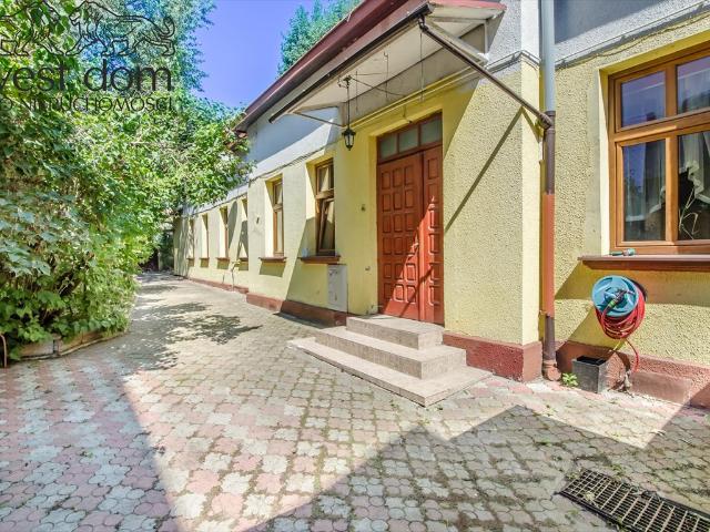Dom 130 m² z lokalem usługowym w centrum Gorlic zapraszam