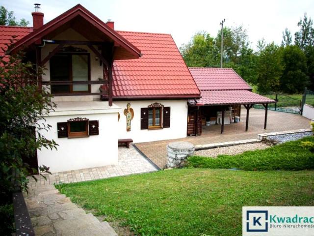 Dom 140 m², Równe