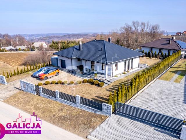 Dom 154 m², Hermanowa