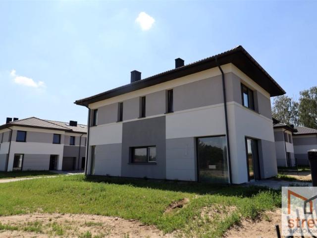 Dom 156 m², Dys
