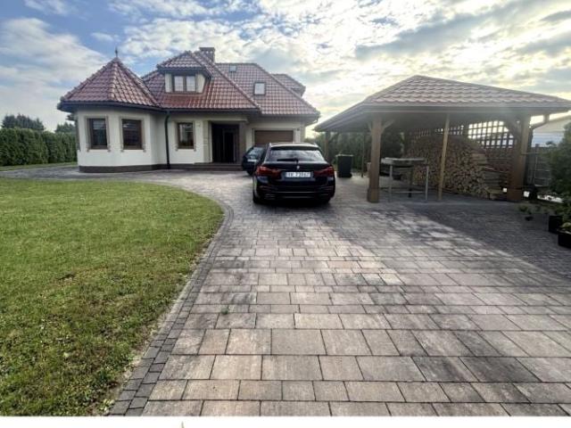 Dom 150 m², Krosno