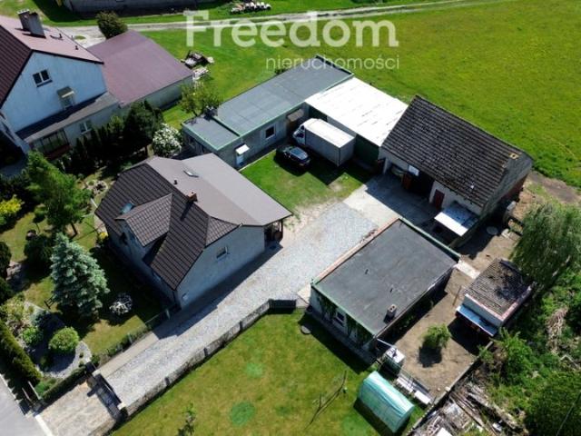 Dom 150 m², Perzów
