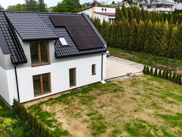 Dom 150 m², Zawada