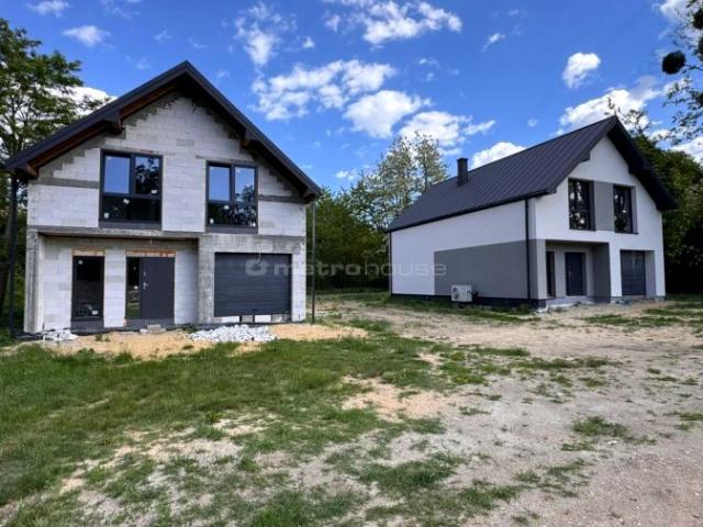 Dom 152,42 m², Jachranka