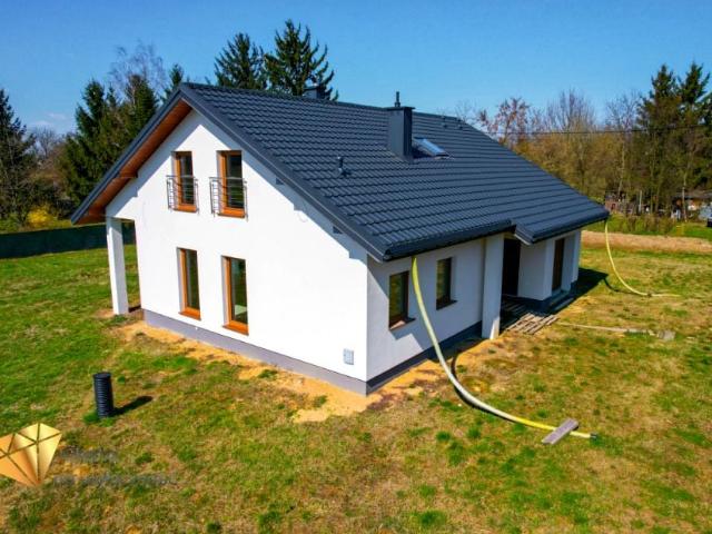 Dom 160 m², Motycz