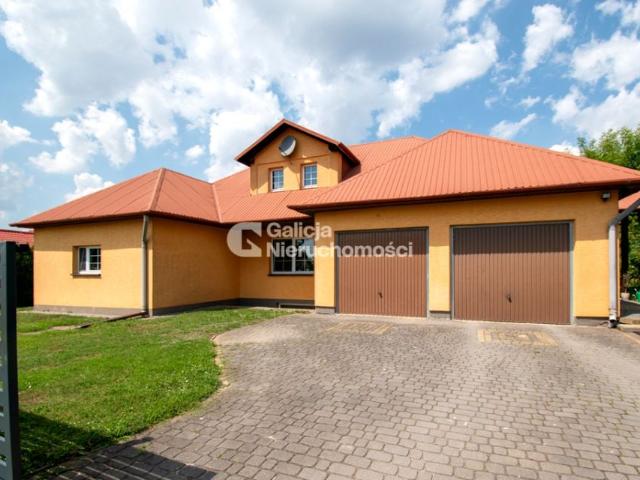 Dom 160 m², Rzeszów