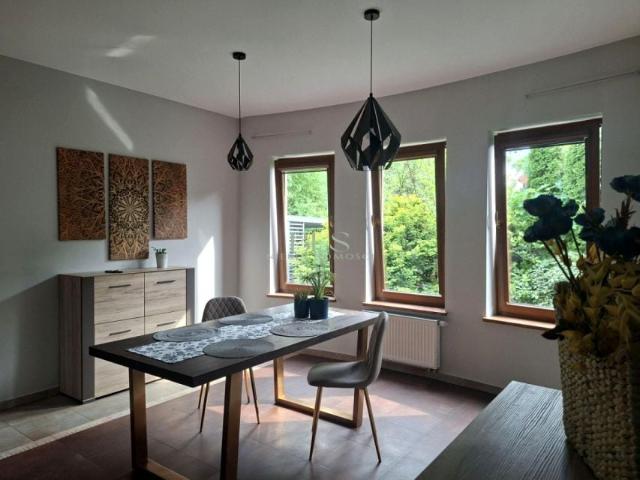 Dom 172 m², Jadwisin