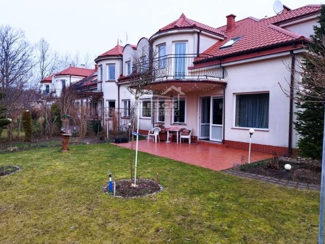 Dom 180 m², Kanie