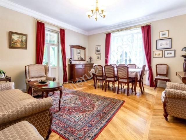 Dom 180 m², Milanówek