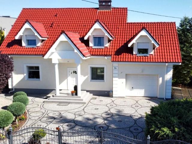 Dom 180 m², Przylep