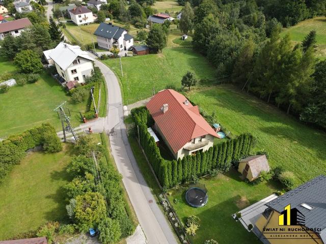Dom 180 m² z 4 sypialniami, garażem i tarasem polecam!
