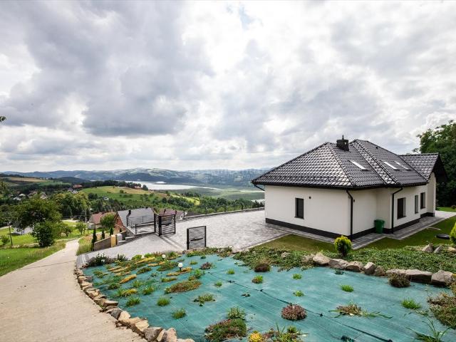 Dom 180m2 z ogrodem, nowoczesny, gotowy do zamieszkania