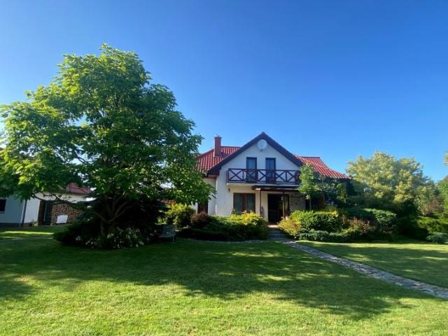 Dom 194 m², Rogity
