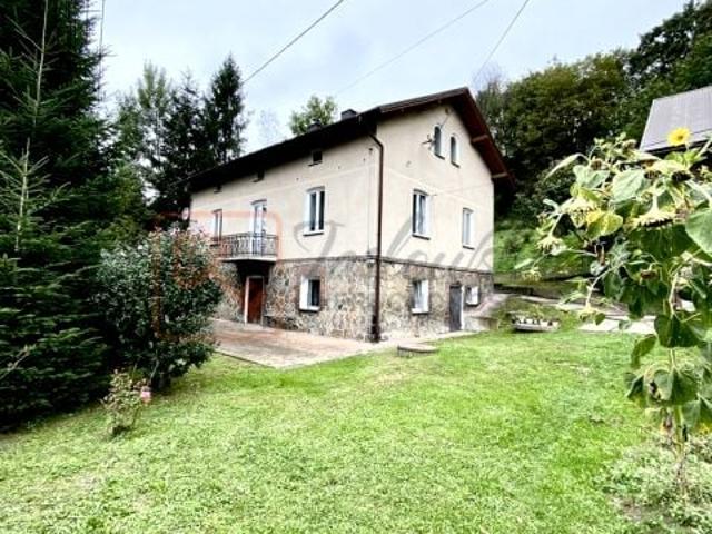 Dom 190 m², Babica