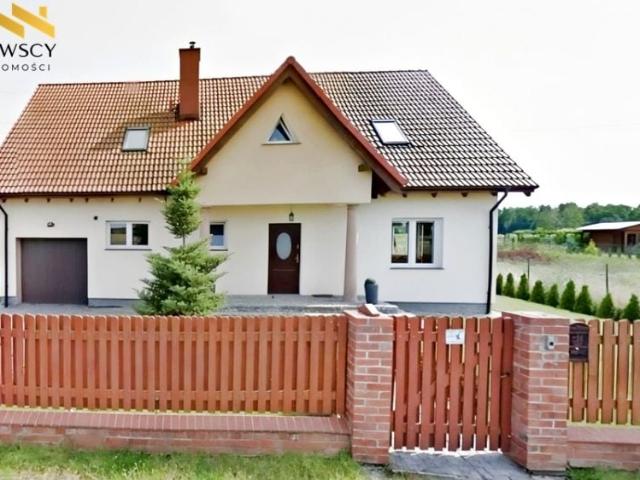 Dom 190 m², Rogity