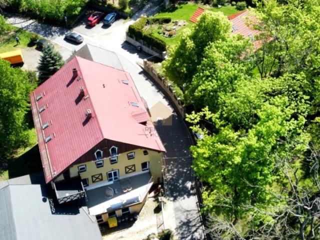 Dom 1 044 m², Wałbrzych