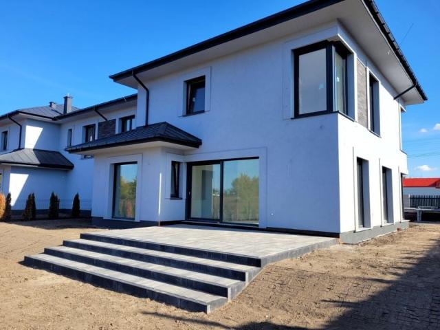 Dom 208 m², Opacz Mała
