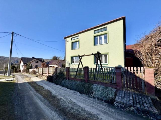 Dom 200 m², Hyżne