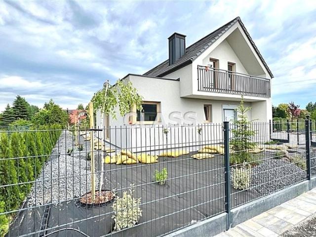 Dom 214 m², Niemcz
