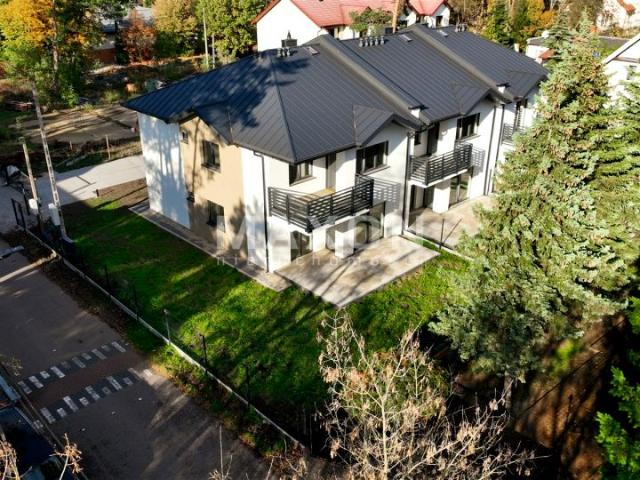 Dom 210 m², Józefów